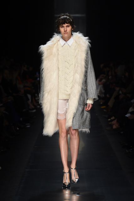 milano-fashion-week-ermanno-scervino-WOMAN_FW1920_04.jpg