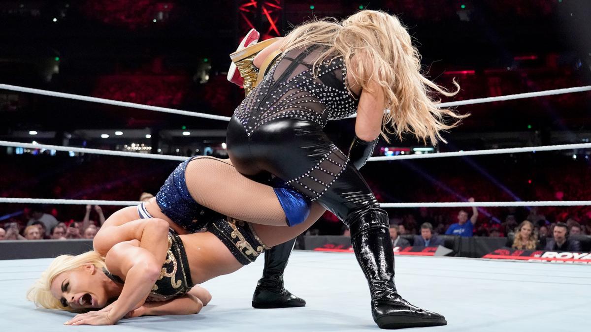 royal-rumble-2019-206_RR_01272019cm_2663--d938293374dc052b4f93e17fae4d557c.jpg