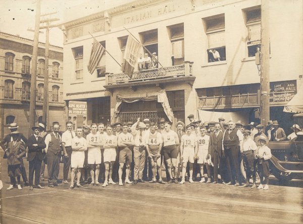 the-italian-american-museum-of-los-angeles-IAMLA_-_Italian_Hall_Footrace_1917.jpg