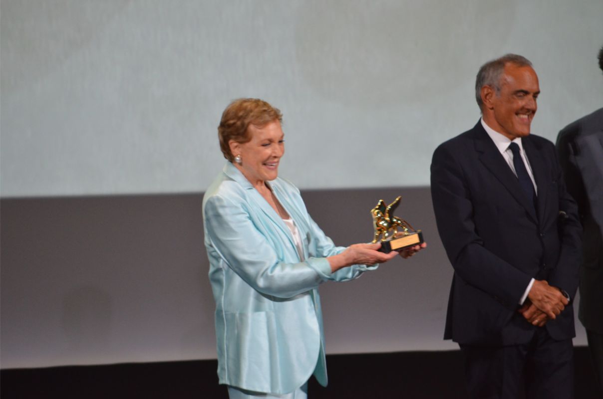 venice-film-festival-2019---award-to-julie-andrews-julies_andrews_(58).jpg