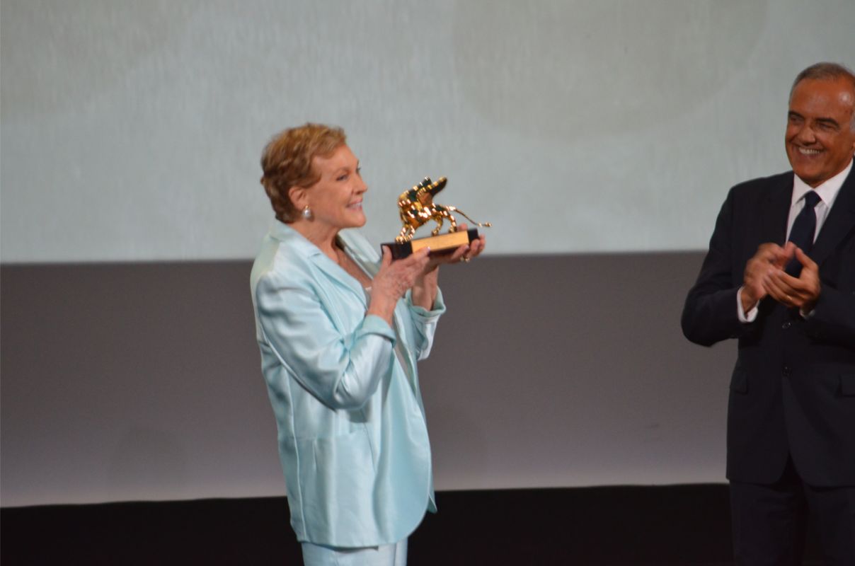 venice-film-festival-2019---award-to-julie-andrews-julies_andrews_(73).jpg