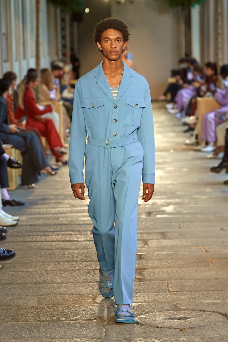 milan-fashion-week--hugo-boss-spring-summer-2021-collection-HBME_110_S21SR_FS_Milan_01_Runway_05_sRGB.jpg