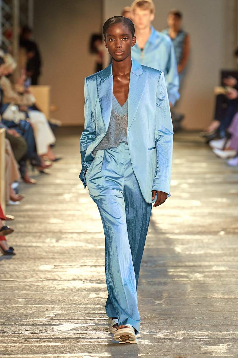 milan-fashion-week--hugo-boss-spring-summer-2021-collection-HBME_110_S21SR_FS_Milan_01_Runway_08_sRGB.jpg