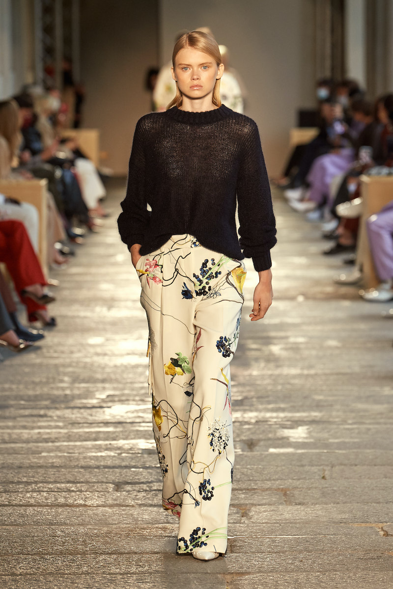 milan-fashion-week--hugo-boss-spring-summer-2021-collection-HBME_110_S21SR_FS_Milan_01_Runway_23_sRGB.jpg