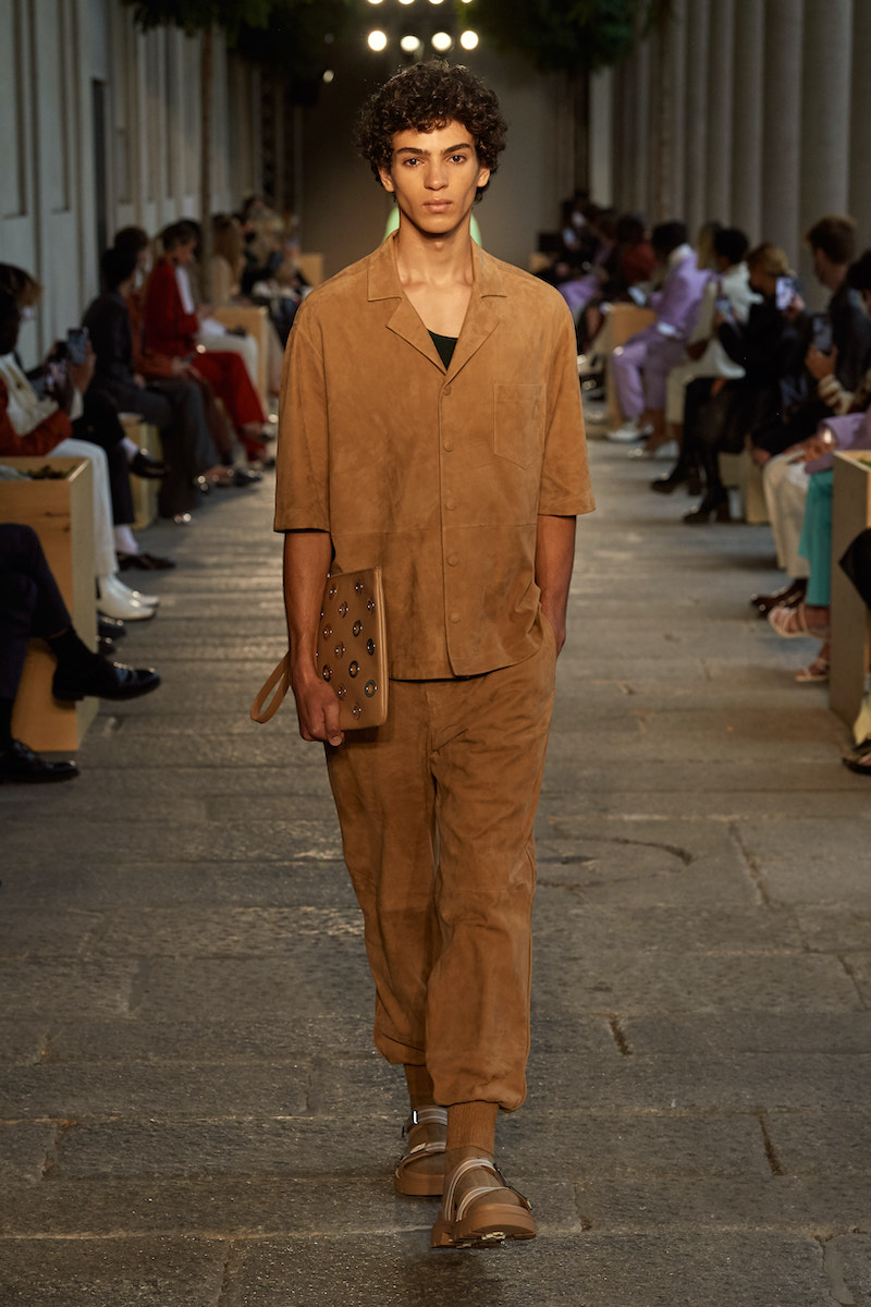 milan-fashion-week--hugo-boss-spring-summer-2021-collection-HBME_110_S21SR_FS_Milan_01_Runway_46_sRGB.jpg