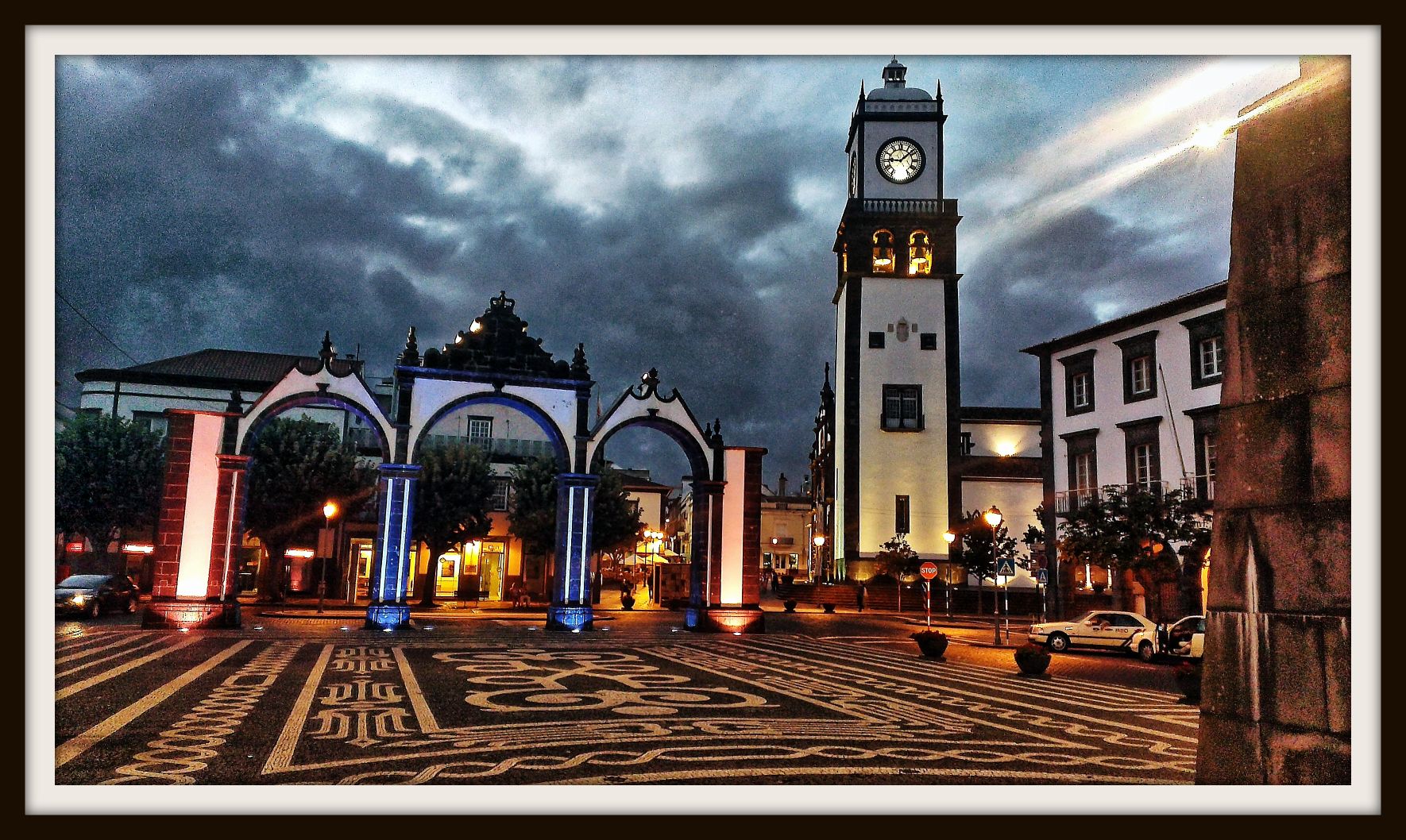 azorean-islands---images-_).jpg