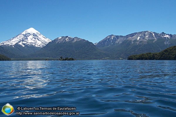 argentina---lanín-national-park---san-martin-de-los-andes---images-volcan_lanin.jpg