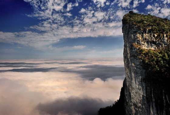 tianmen-mountain---hunan---china---images-Tianmen_Mountain_-_Hunan_-_China_-_images_(10).jpg