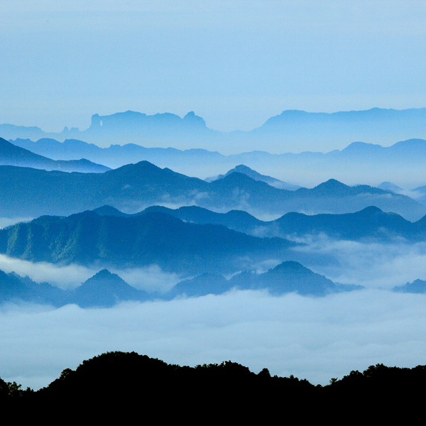 tianmen-mountain---hunan---china---images-Tianmen_Mountain_-_Hunan_-_China_-_images_(5).jpg