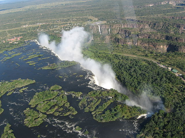 victoria-falls----zambia-and-zimbabwe---images-View_of_Victoria_falls_from_a_helicopter.jpg