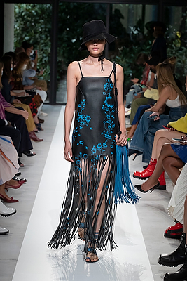 milan-fashion-week--philosophy-di-lorenzo-serafini-spring-summer-2022-collection-milan-fashion-week--philosophy-di-lorenzo-serafini-spring-summer-2022-collection_(17).jpg