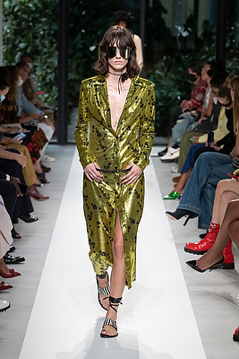 milan-fashion-week--philosophy-di-lorenzo-serafini-spring-summer-2022-collection-milan-fashion-week--philosophy-di-lorenzo-serafini-spring-summer-2022-collection_(19).jpg