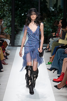 milan-fashion-week--philosophy-di-lorenzo-serafini-spring-summer-2022-collection-milan-fashion-week--philosophy-di-lorenzo-serafini-spring-summer-2022-collection_(7).jpg