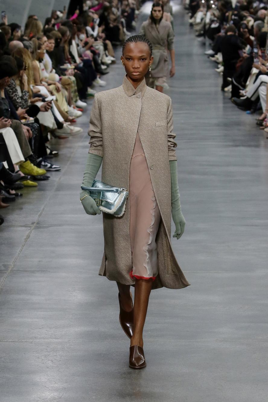 milan-fashion-week--fendi-fall-winter-2023-collection-15_FENDI_WOMEN_FW_22-23.JPG