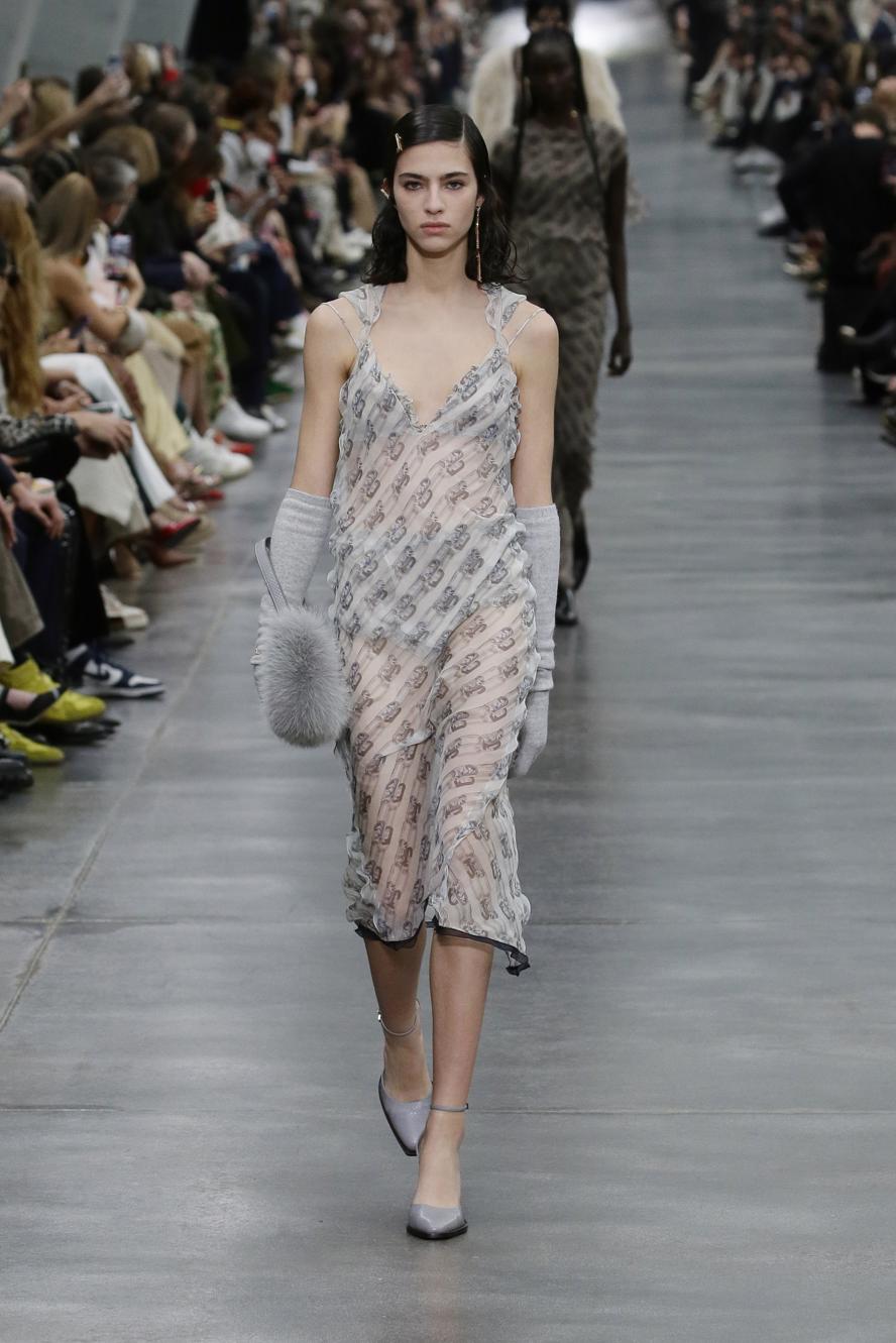 milan-fashion-week--fendi-fall-winter-2023-collection-49_FENDI_WOMEN_FW_22-23.JPG