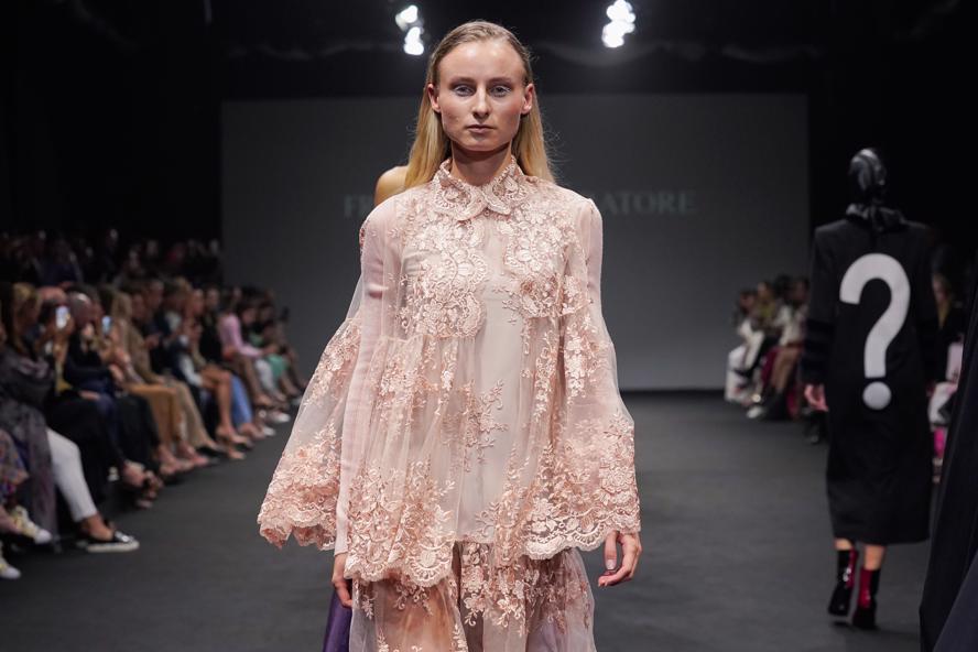 arab-fashion-week-of-dubai---fall-winter-collection-2022-2023---francesca-liberatore-Liberatore_F22_037.jpg