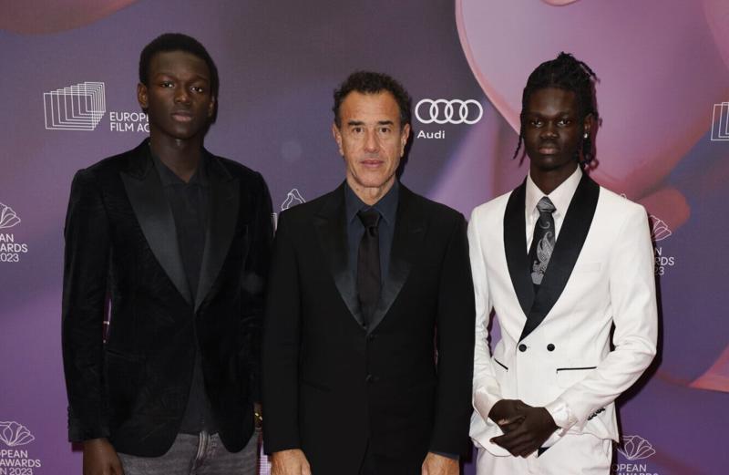 european-film-awards-2023-Seydou_Sarr,_Matteo_Garrone_and_Moustapha_Fall.jpeg