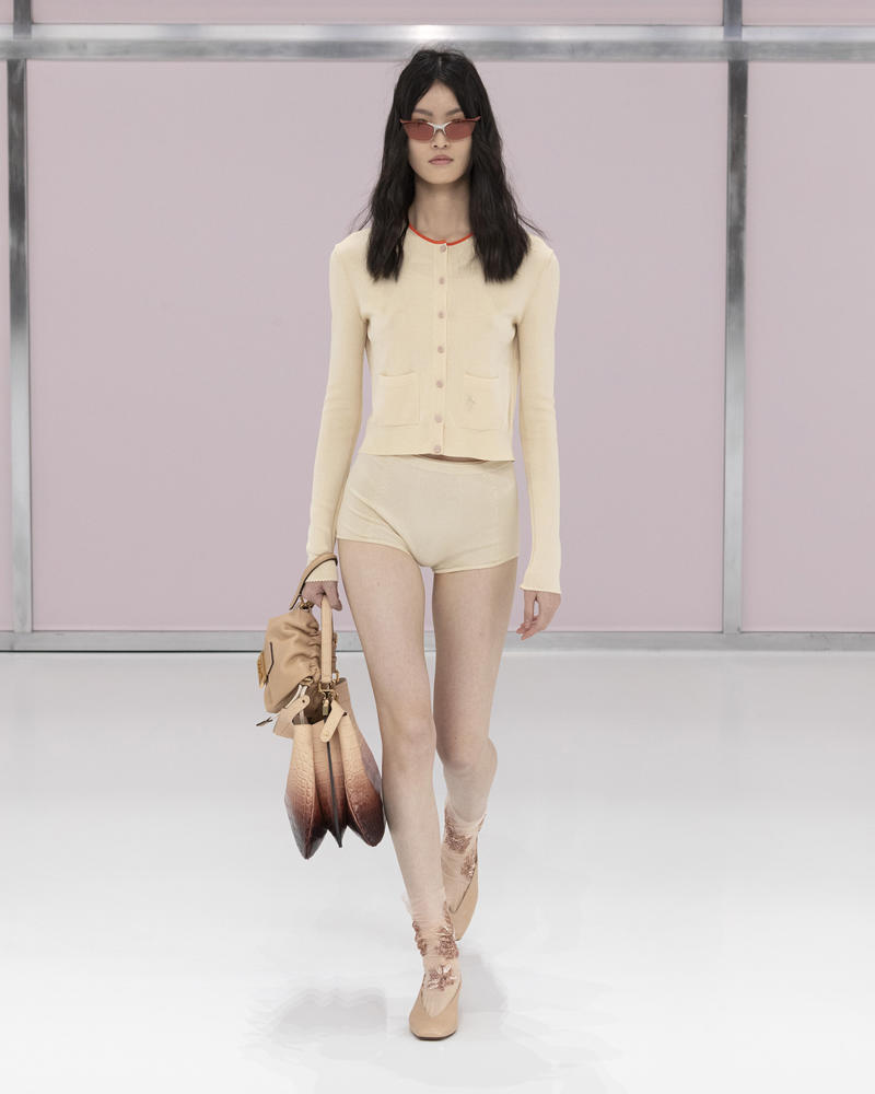 milan-fashion-week--fendi-spring-summer-2025-collection-Fendi_SS25_16.jpg