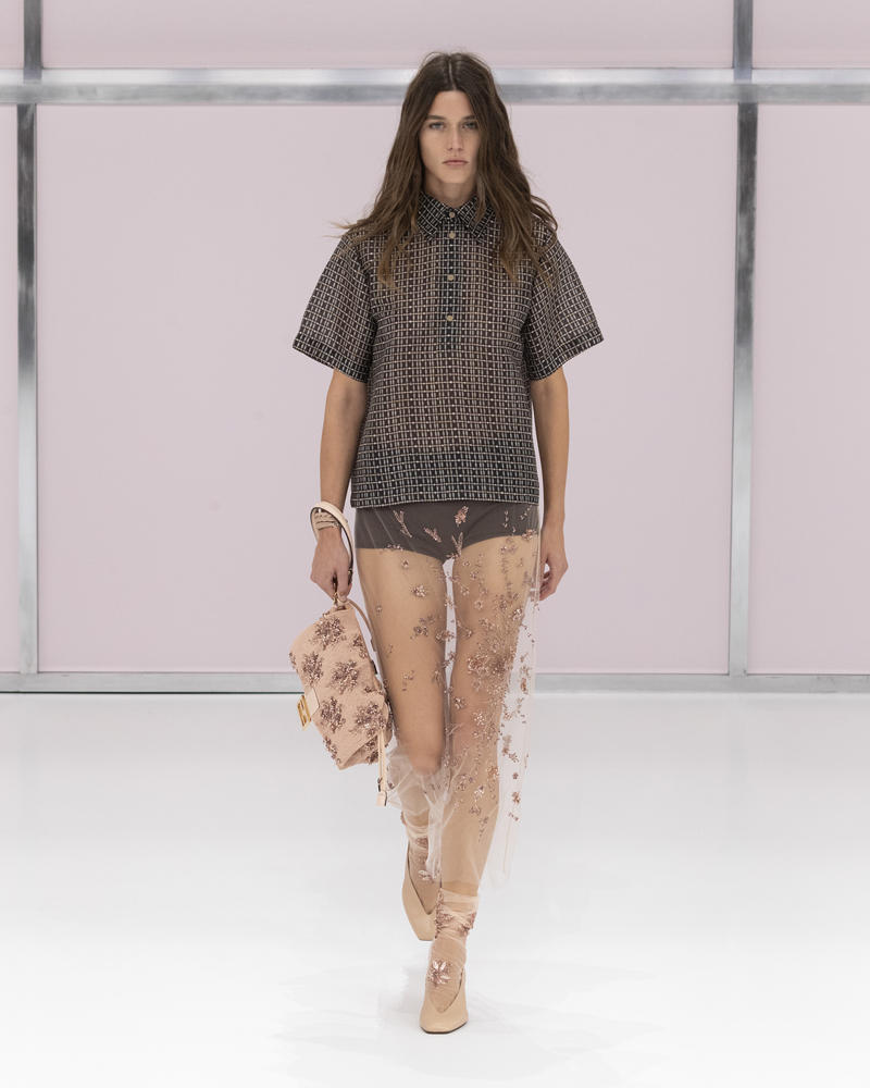 milan-fashion-week--fendi-spring-summer-2025-collection-Fendi_SS25_36.jpg