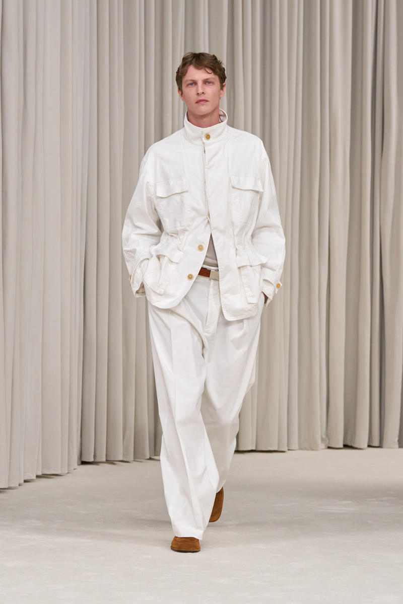 milan-fashion-week--salvatore-ferragamo-spring-summer-2025-collection-Ferragamo_-_SS25_-_LOOK_13.jpg