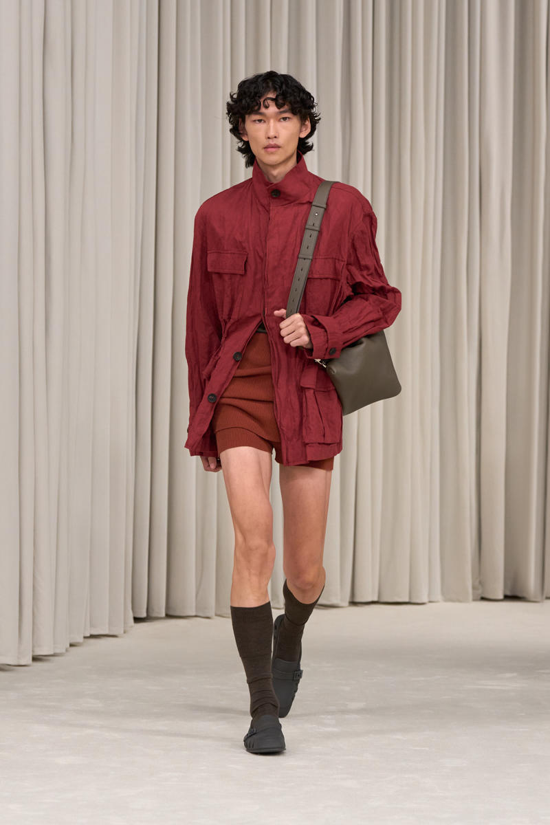 milan-fashion-week--salvatore-ferragamo-spring-summer-2025-collection-Ferragamo_-_SS25_-_LOOK_29.jpg